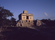 Photo tour of the Mayan Ruins at Dzibilchaltun - yucatan mayan ruins,yucatan mayan temple,mayan temple pictures,mayan ruins photos
